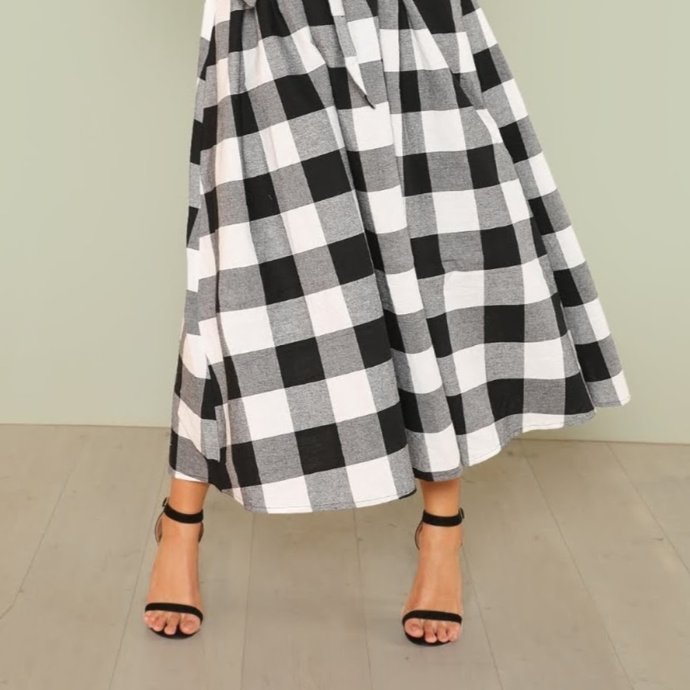 Gingham round neck Maxi tie belt dress🆕💖 - Picture 5 of 8